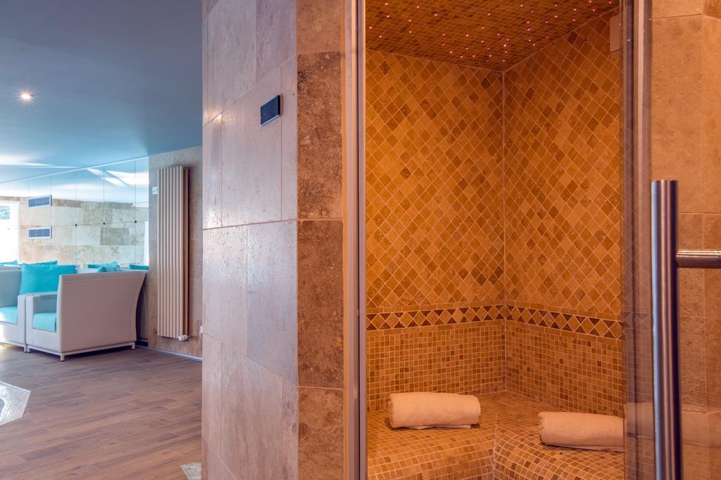 Chateau Le Clos Βερνέιγ-συρ-Αβρ Εξωτερικό φωτογραφία